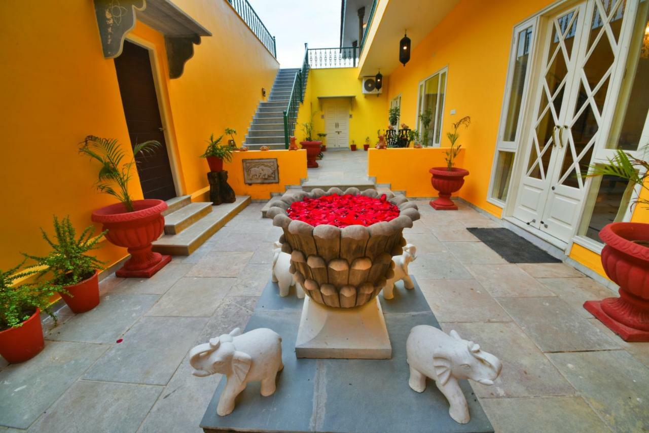 Premkunj Hotel Udaipur Eksteriør billede