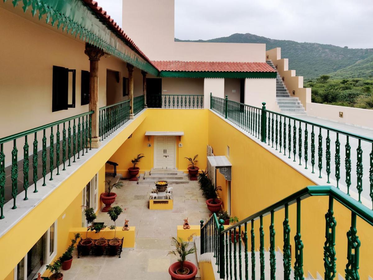 Premkunj Hotel Udaipur Eksteriør billede